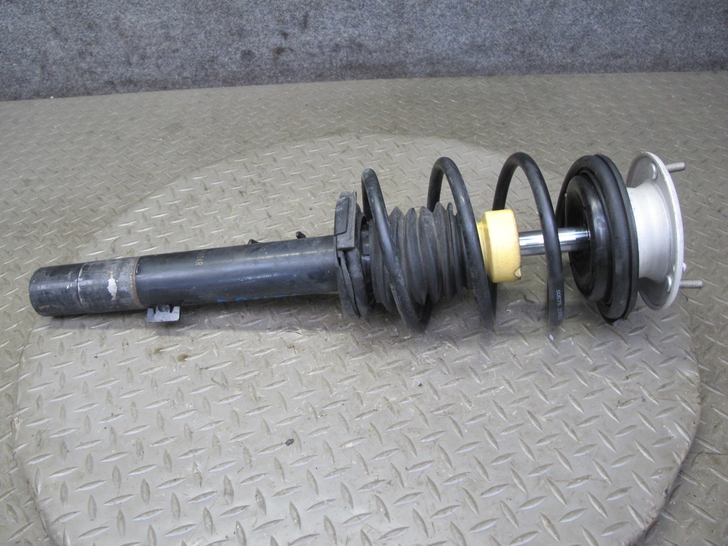 08-13 BMW E88 135i RWD Convert M-sport Set of 2 Front Strut Shock Absorber OEM