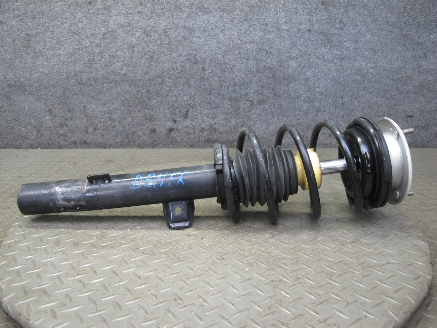 08-13 BMW E88 135i RWD Convert M-sport Set of 2 Front Strut Shock Absorber OEM