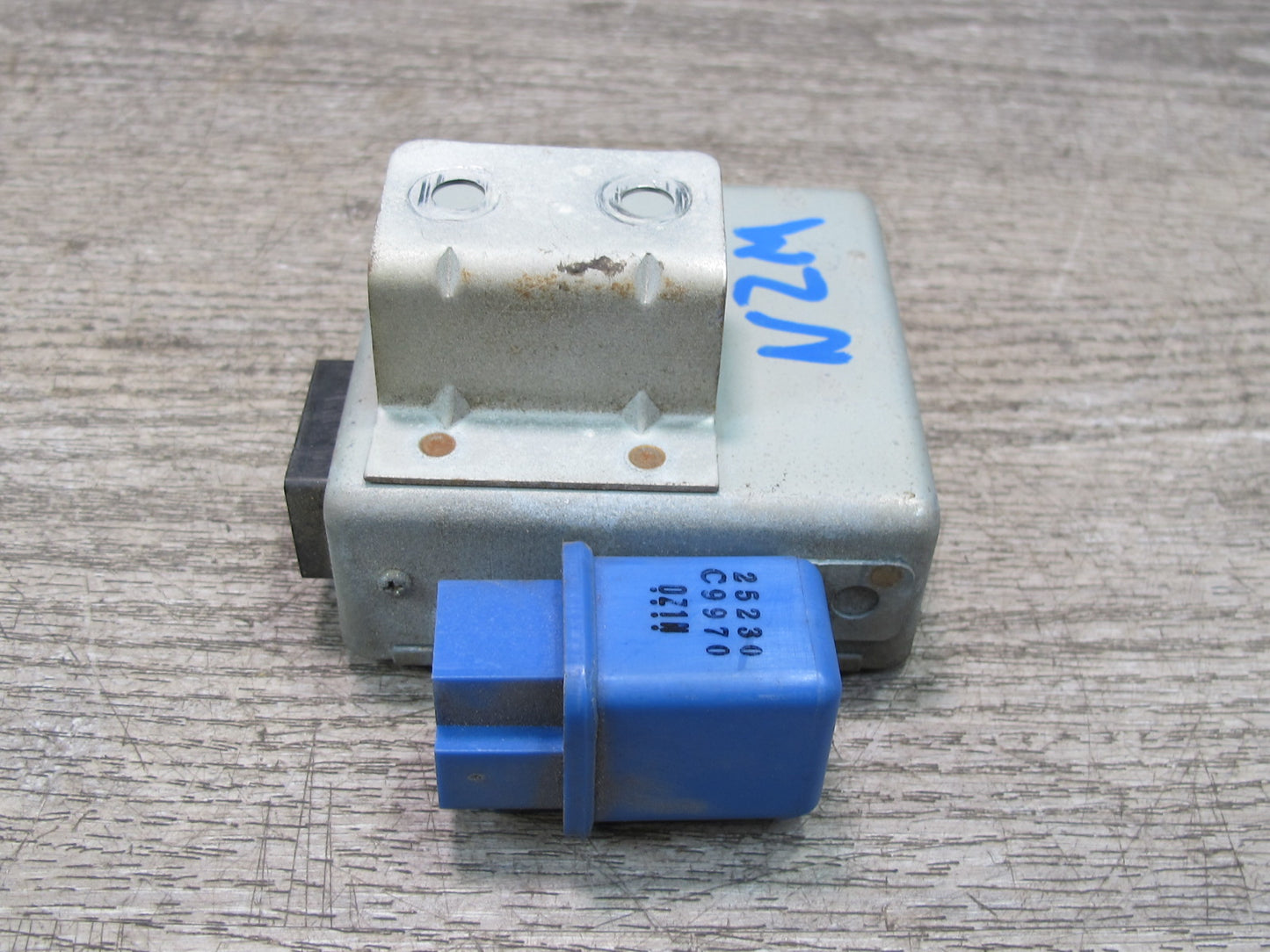 91-95 Nissan Z32 300ZX Theft Warning Control Module 28590-30P01 OEM