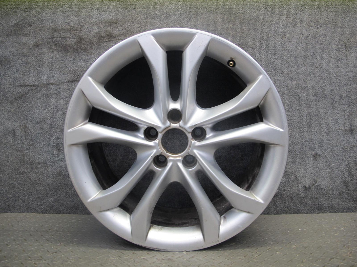 10-16 Audi B8 A4 S4 Factory R18 18" Alloy Wheel Rim 18x8J ET47 8K0601025J OEM