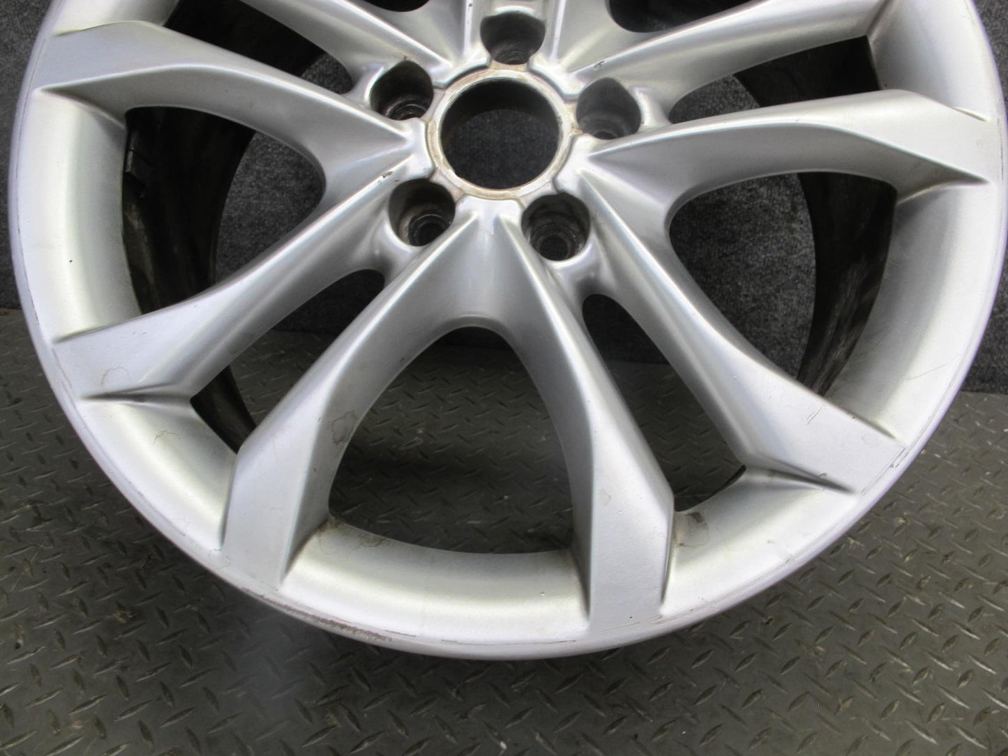 10-16 Audi B8 A4 S4 Factory R18 18" Alloy Wheel Rim 18x8J ET47 8K0601025J OEM