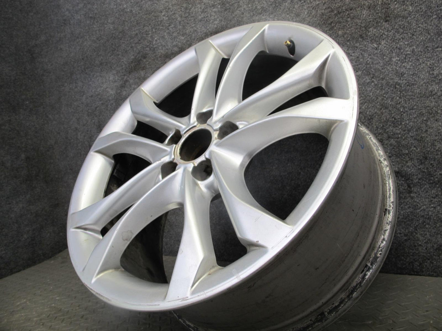 10-16 Audi B8 A4 S4 Factory R18 18" Alloy Wheel Rim 18x8J ET47 8K0601025J OEM