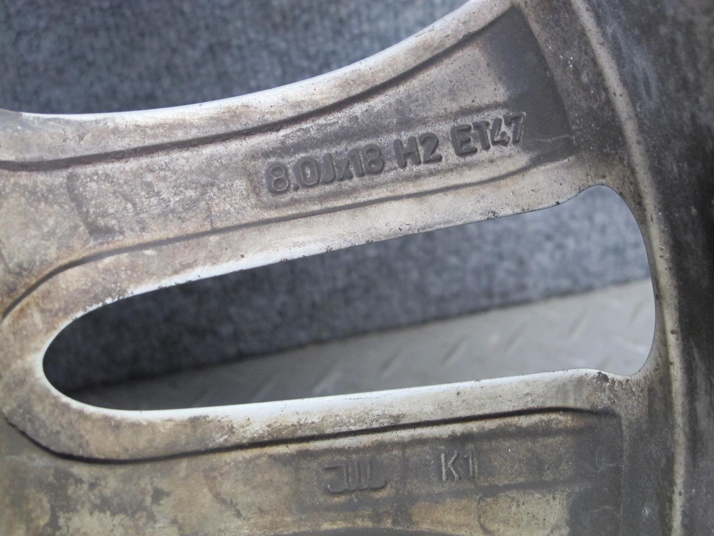 10-16 Audi B8 A4 S4 Factory R18 18" Alloy Wheel Rim 18x8J ET47 8K0601025J OEM