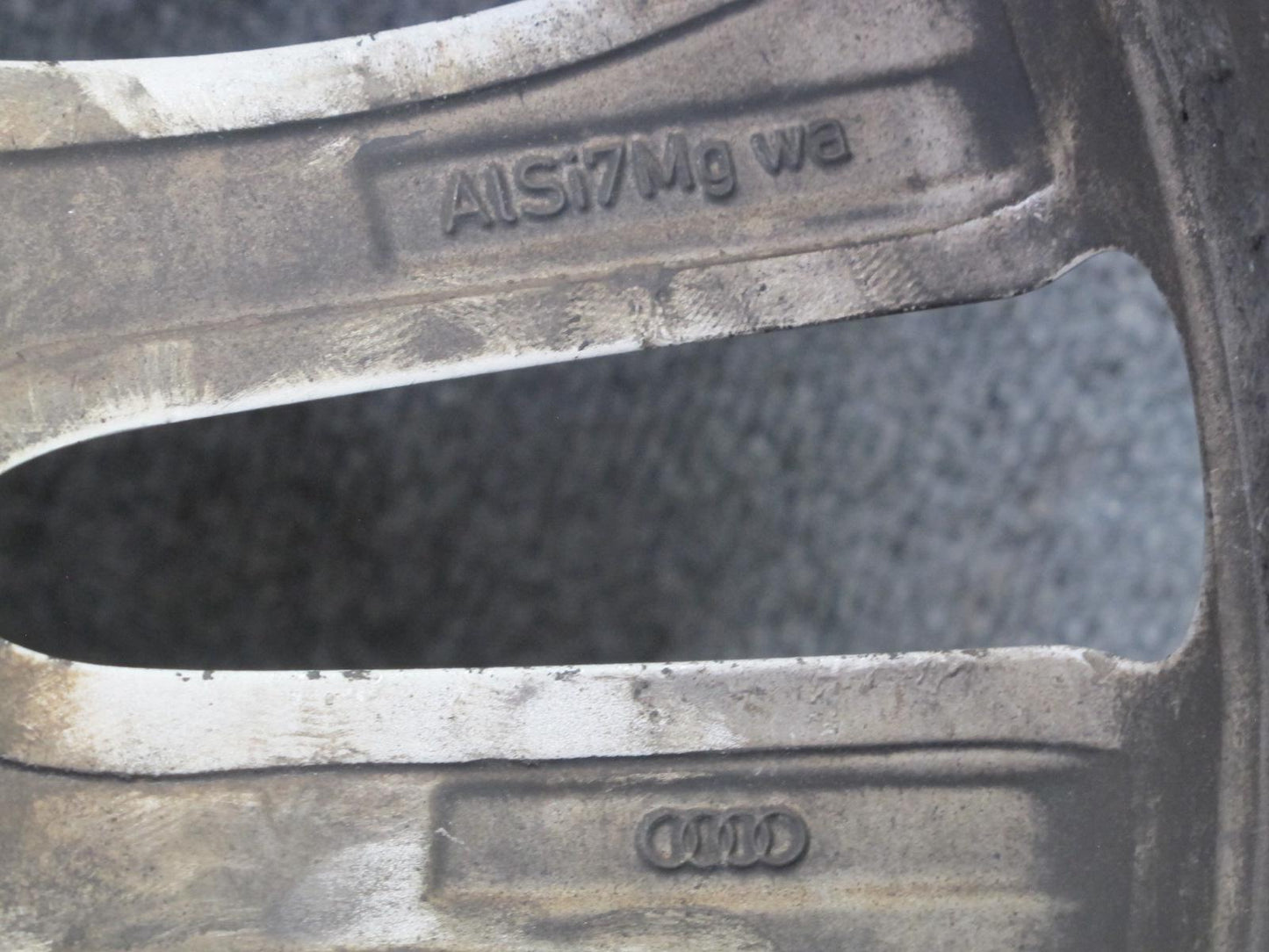 10-16 Audi B8 A4 S4 Factory R18 18" Alloy Wheel Rim 18x8J ET47 8K0601025J OEM