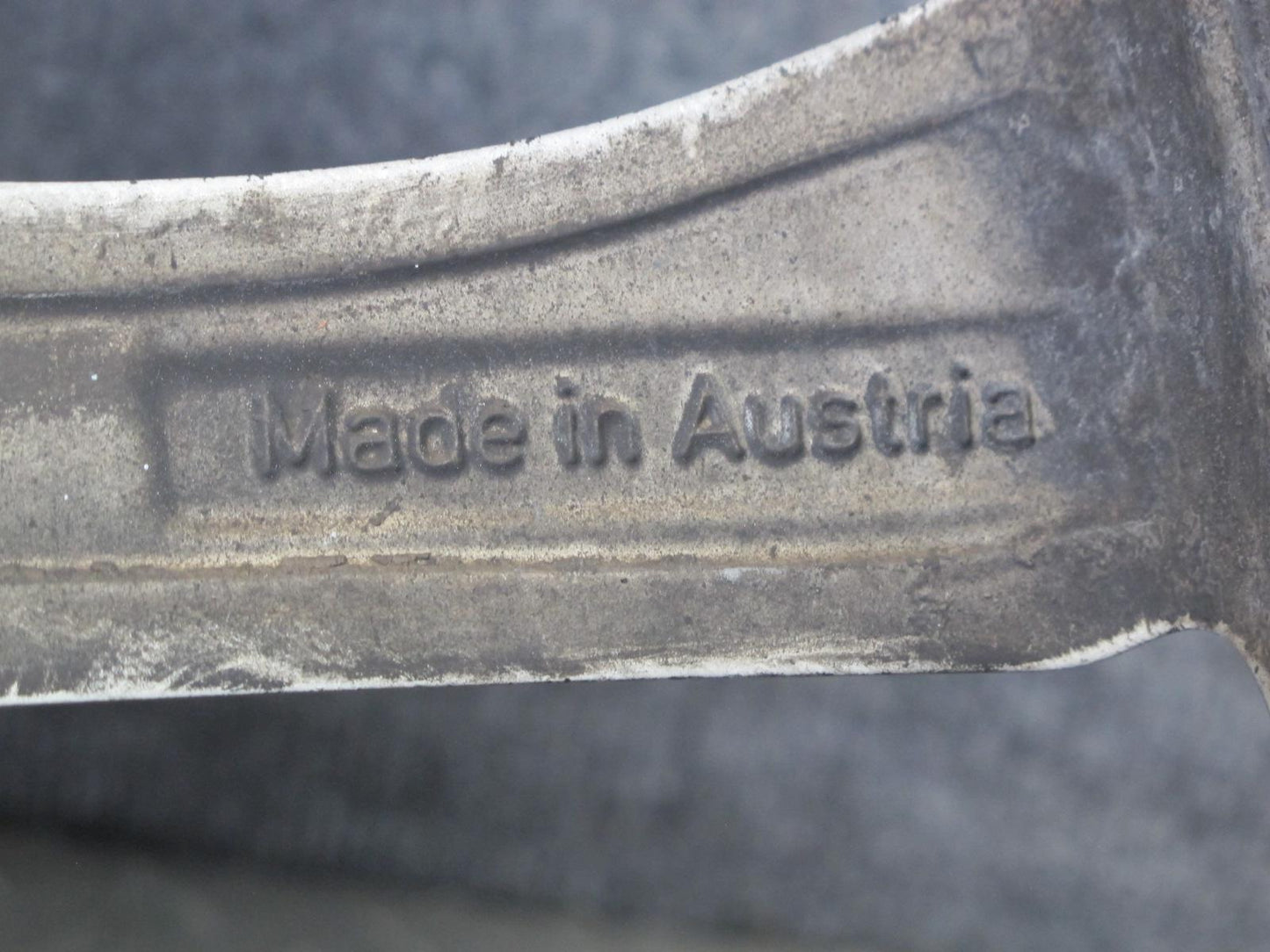 10-16 Audi B8 A4 S4 Factory R18 18" Alloy Wheel Rim 18x8J ET47 8K0601025J OEM