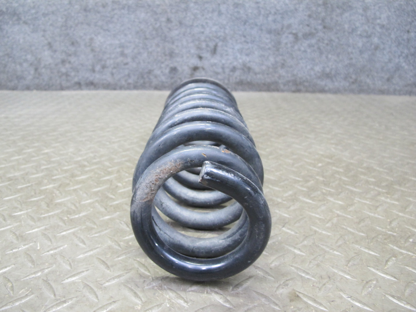 08-13 BMW E88 135i Convertible Set of 2 Rear Left Right M-sport Strut Spring OEM