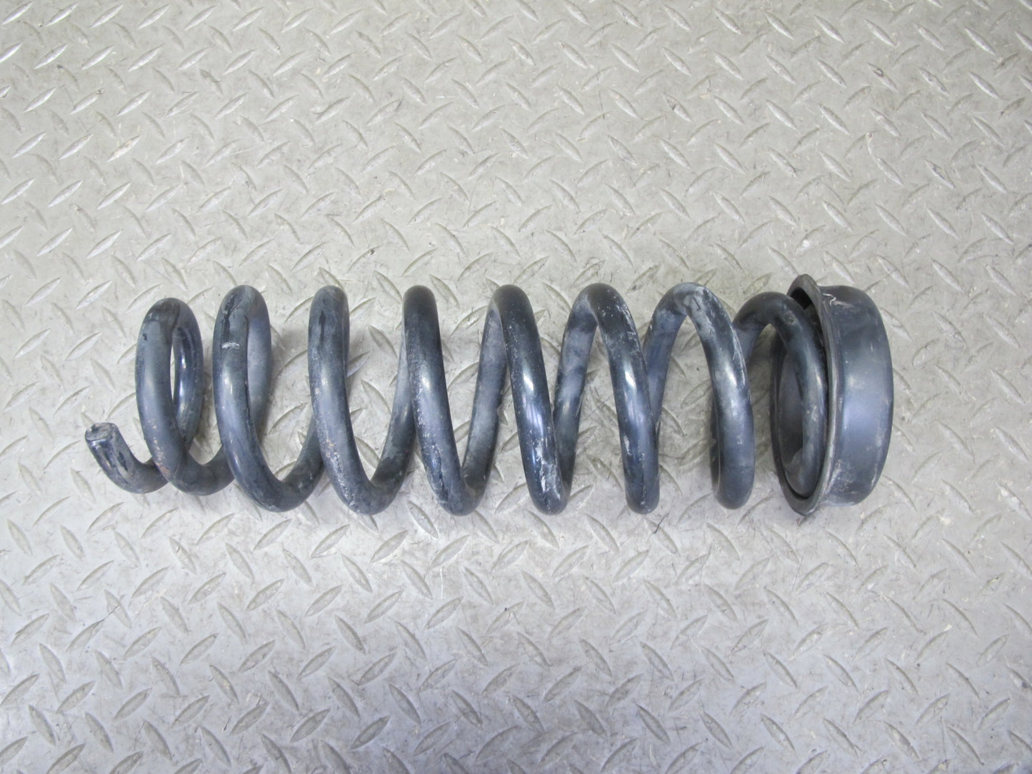 08-13 BMW E88 135i Convertible Set of 2 Rear Left Right M-sport Strut Spring OEM