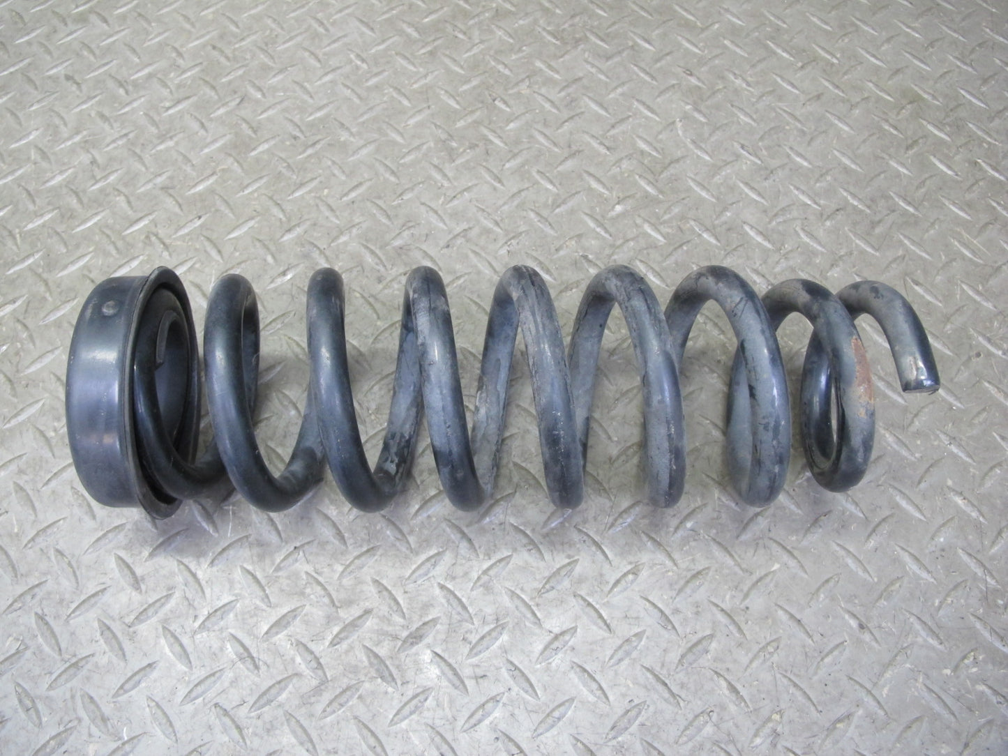 08-13 BMW E88 135i Convertible Set of 2 Rear Left Right M-sport Strut Spring OEM