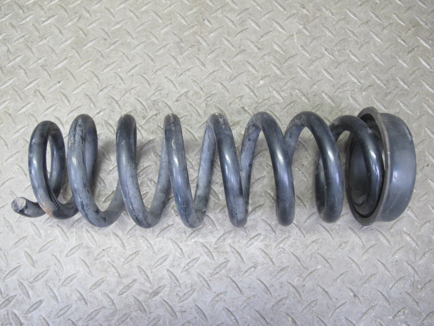 08-13 BMW E88 135i Convertible Set of 2 Rear Left Right M-sport Strut Spring OEM