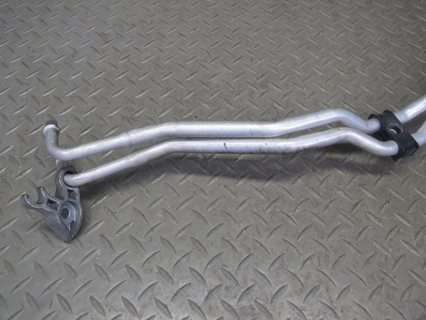 2012-2018 BMW F12 F13 M6 S63T Automatic Transmission Oil Cooler Line Pipe Hose