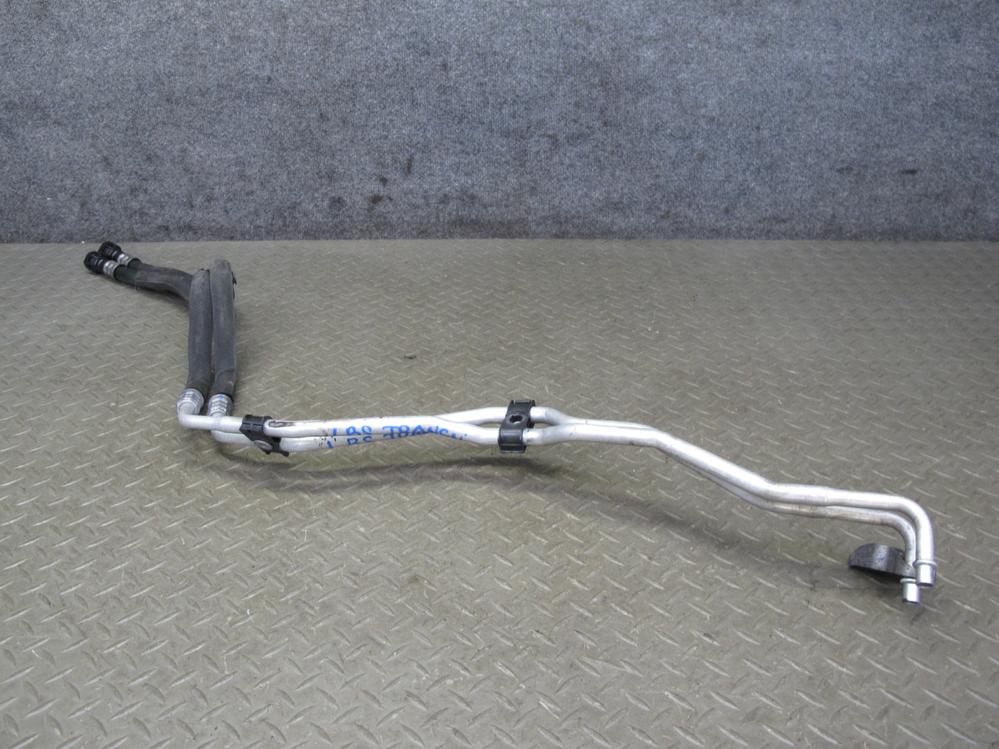 2012-2018 BMW F12 F13 M6 S63T Automatic Transmission Oil Cooler Line Pipe Hose