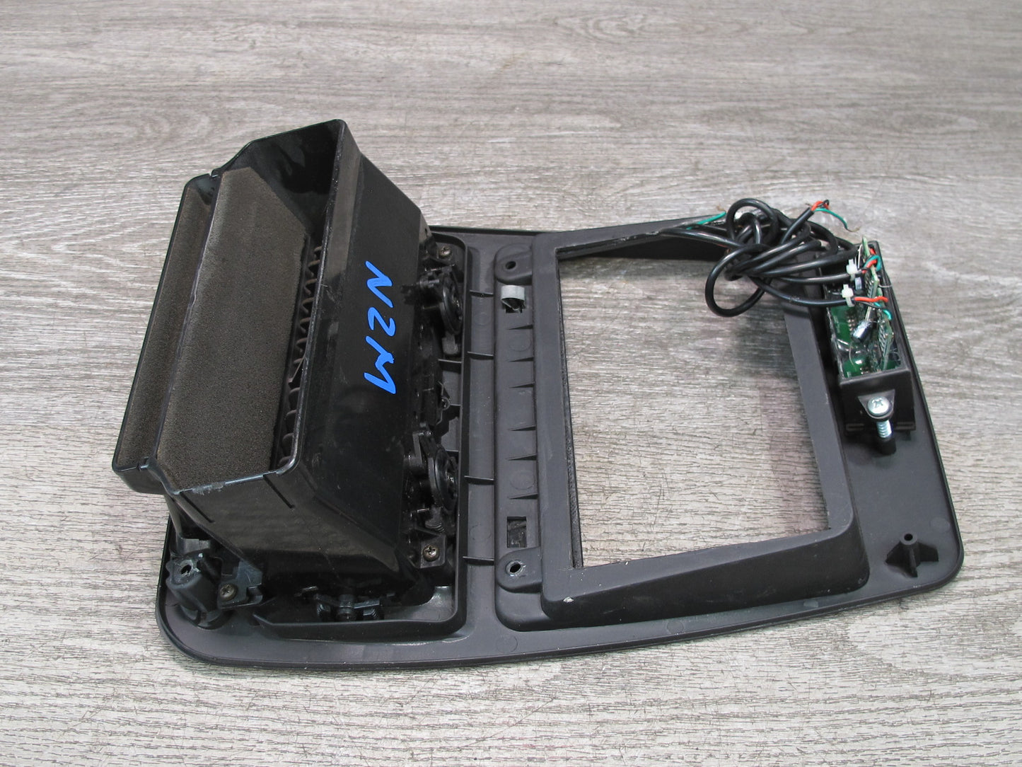 90-91 Nissan Z32 300ZX Dash Center Radio Climate Trim Panel Air Vent w Clock OEM