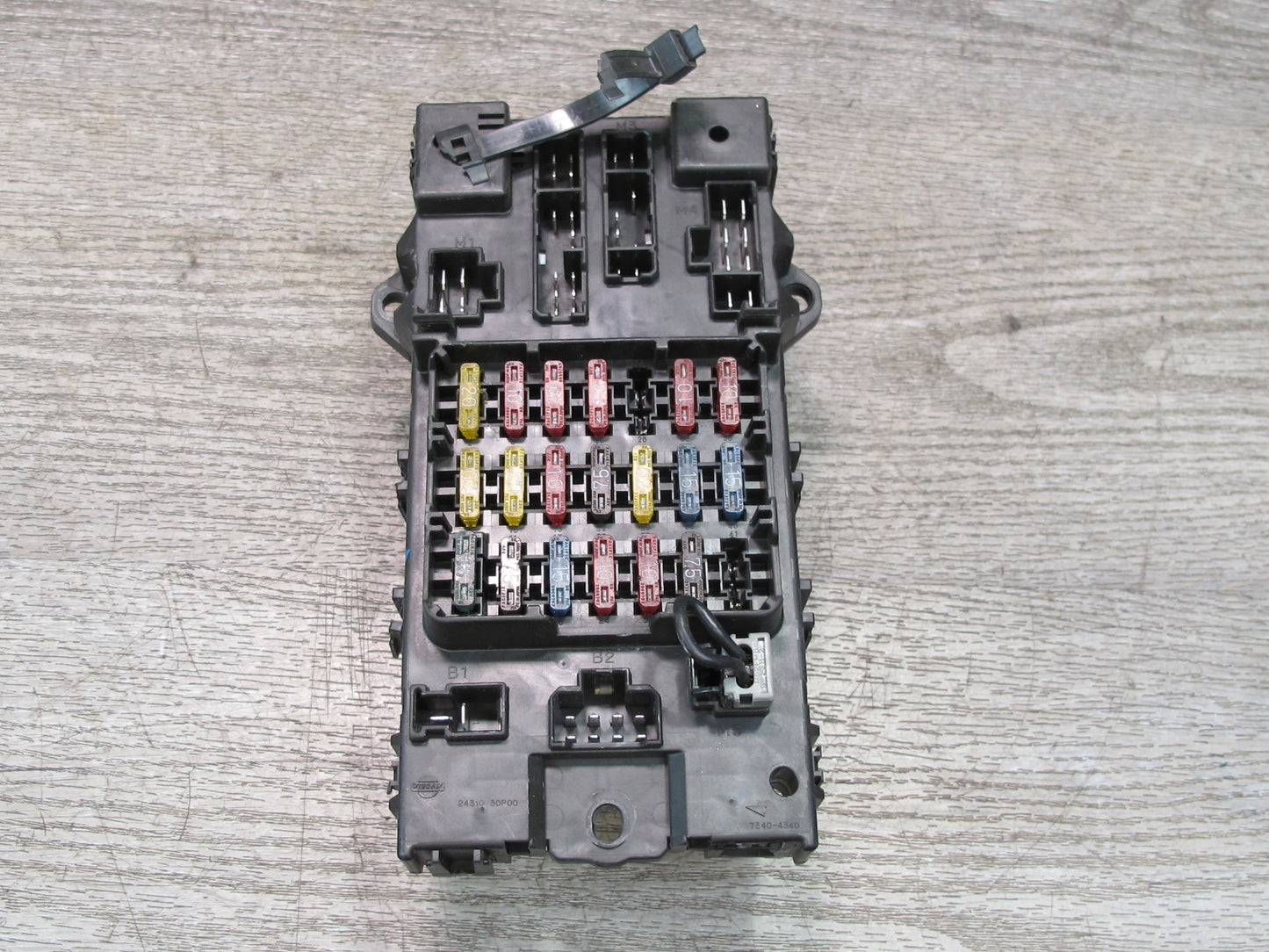 90-96 Nissan Z32 300ZX Turbo A/T Interior Cabin Fuse Relay Box OEM