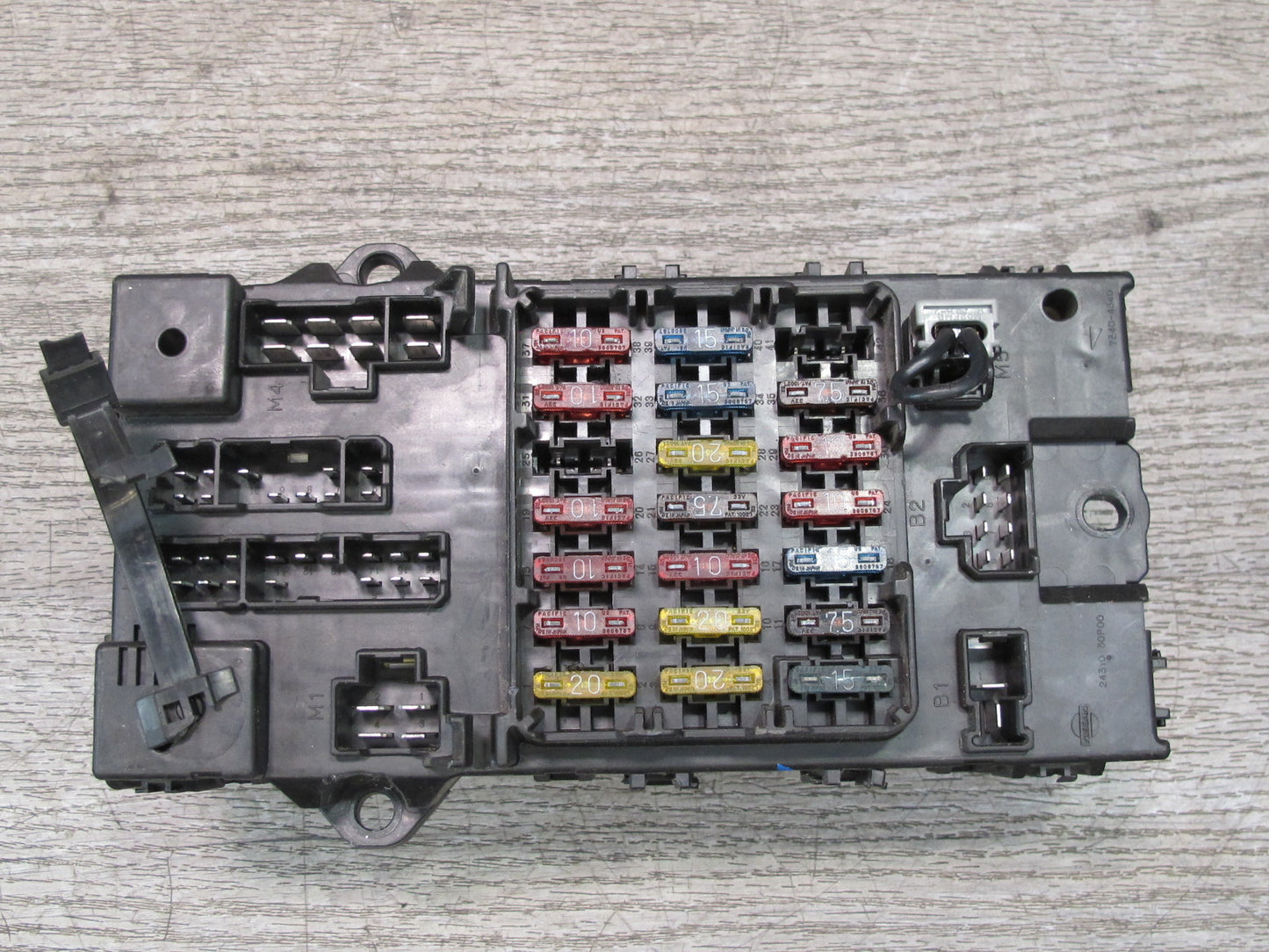 90-96 Nissan Z32 300ZX Turbo A/T Interior Cabin Fuse Relay Box OEM