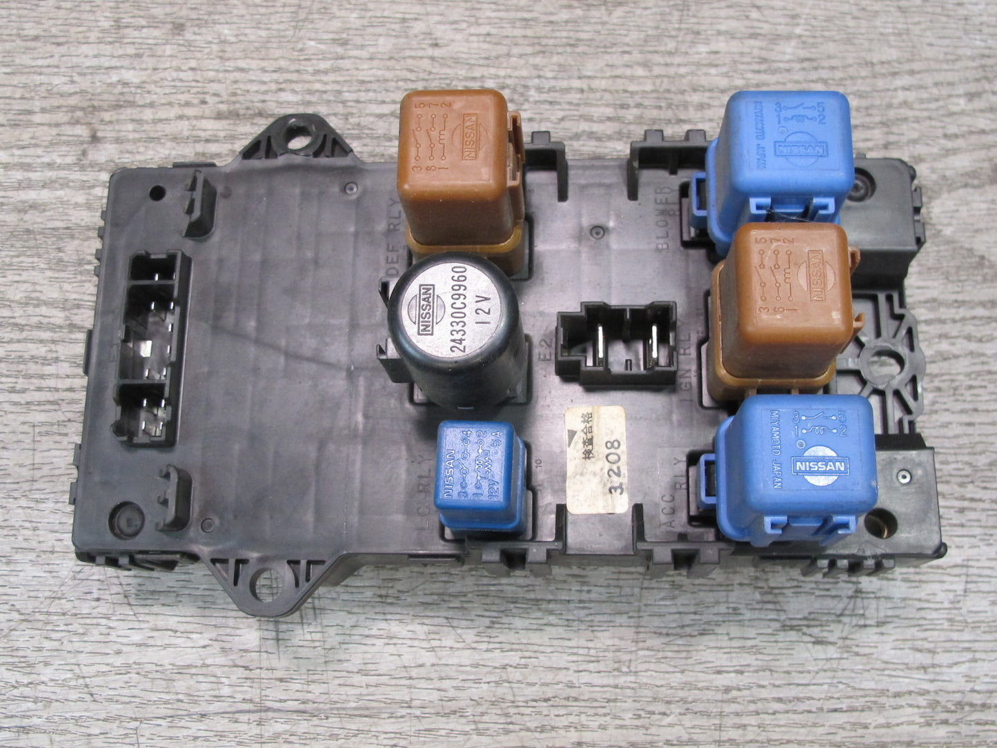 90-96 Nissan Z32 300ZX Turbo A/T Interior Cabin Fuse Relay Box OEM