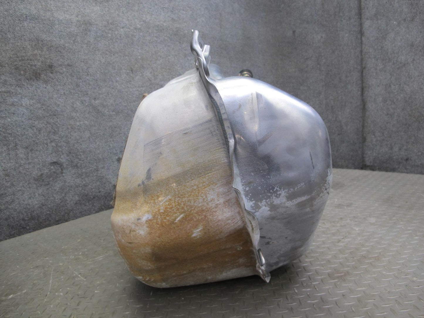 95-97 Toyota Celsior Lexus LS400 UCF20 Fuel Gas Tank Filler Neck Assembly OEM