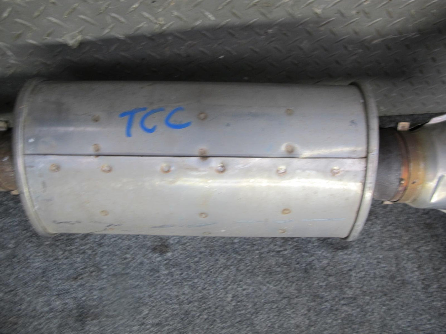 95-97 Toyota Celsior UCF20 Exhaust Intermediate Y Pipe w Lambda Sensor OEM