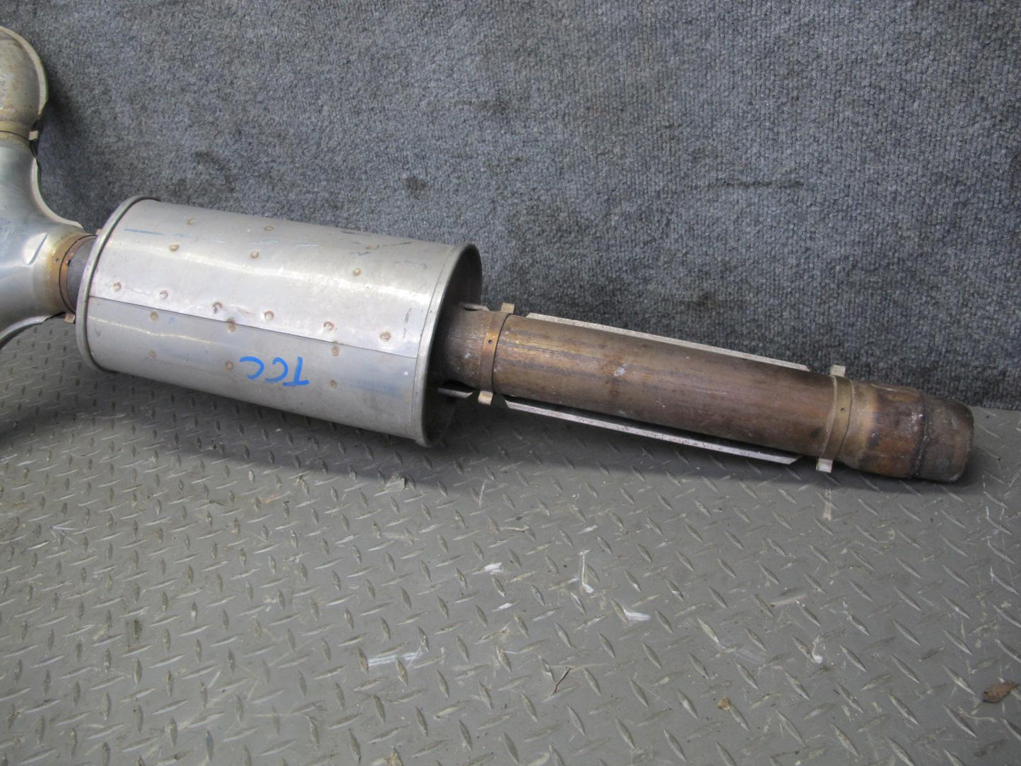 95-97 Toyota Celsior UCF20 Exhaust Intermediate Y Pipe w Lambda Sensor OEM