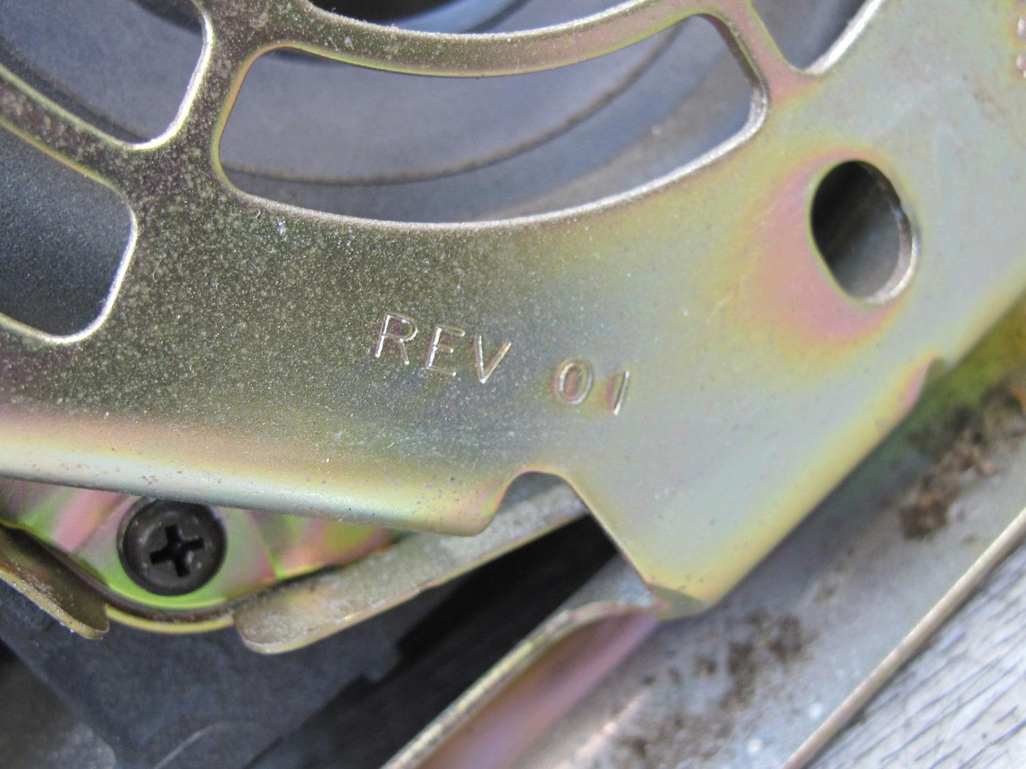 2003-2007 Hummer H2 Bose Audio Subwoofer Speaker Box 15177436