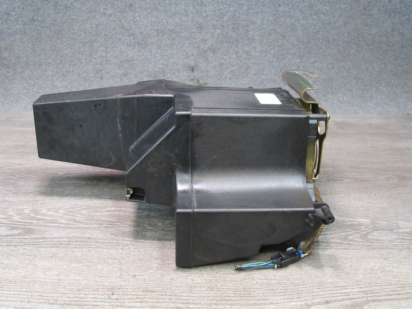 2003-2007 Hummer H2 Bose Audio Subwoofer Speaker Box 15177436