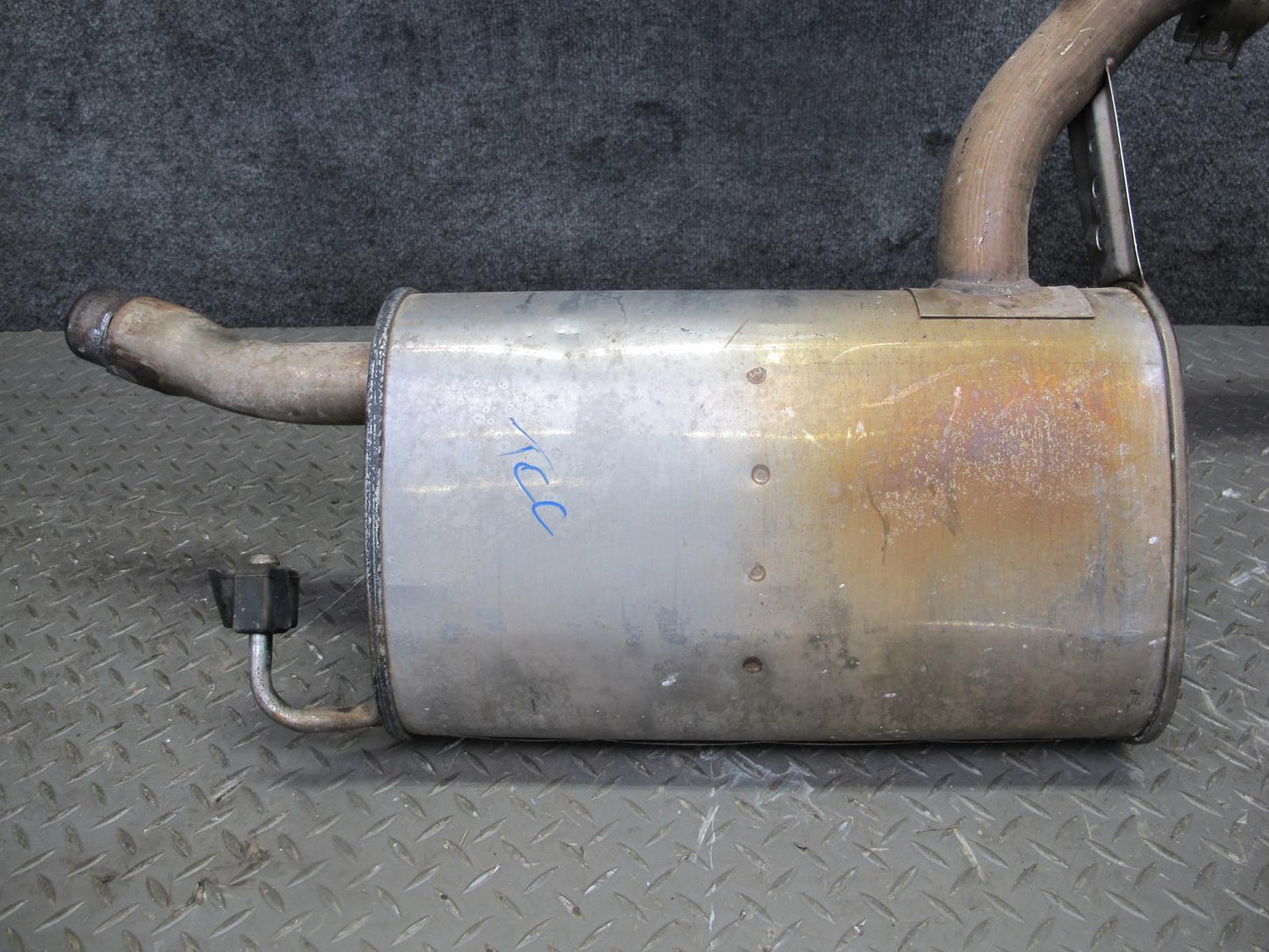 95-97 Toyota Celsior Lexus LS400 UCF20 Center Exhaust Muffler Dual Pipe OEM