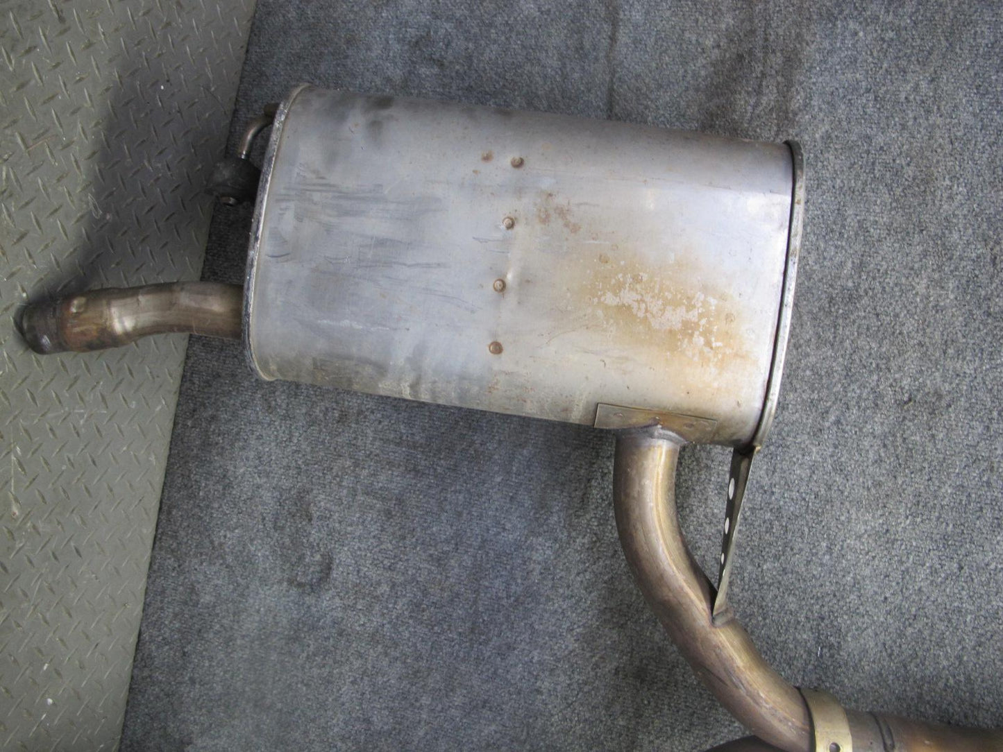 95-97 Toyota Celsior Lexus LS400 UCF20 Center Exhaust Muffler Dual Pipe OEM