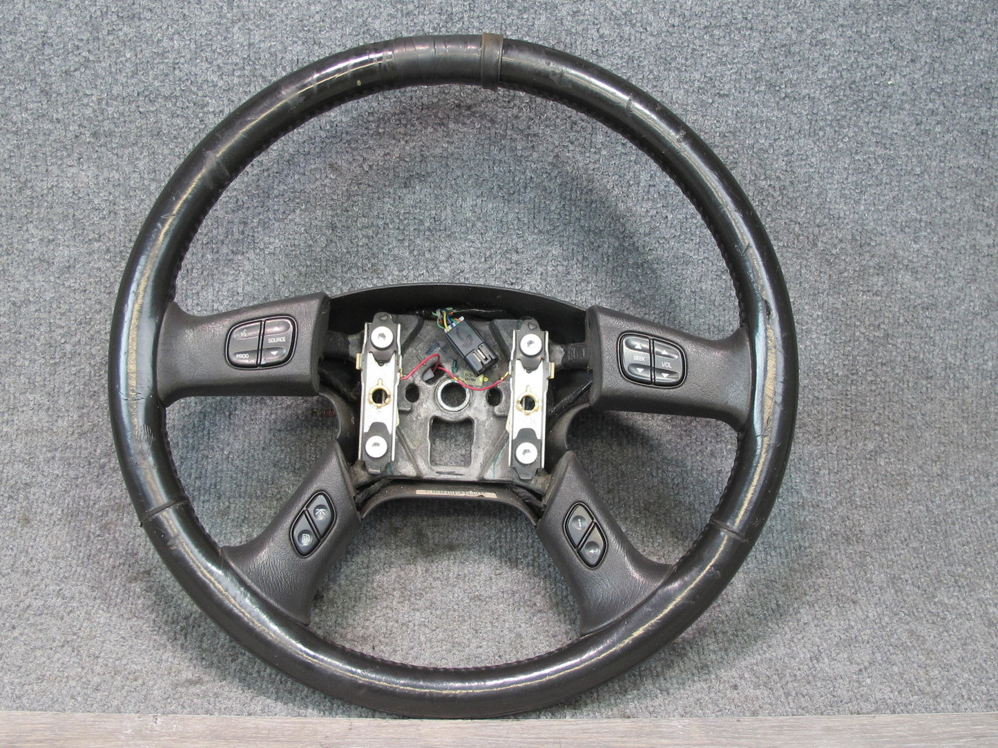 2003-2007 Hummer H2 Leather Black Steering W/ Controls