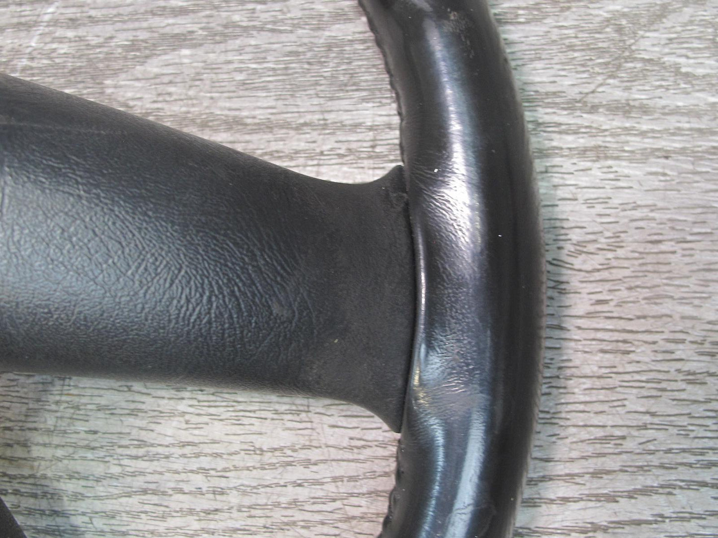 2003-2007 Hummer H2 Leather Black Steering W/ Controls