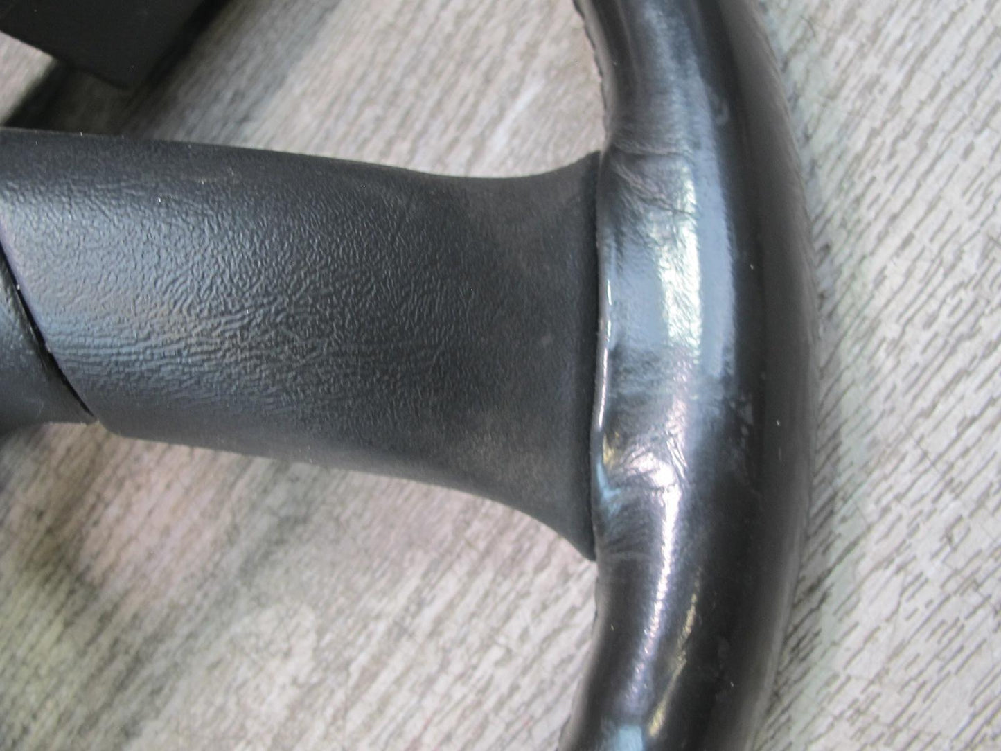 2003-2007 Hummer H2 Leather Black Steering W/ Controls