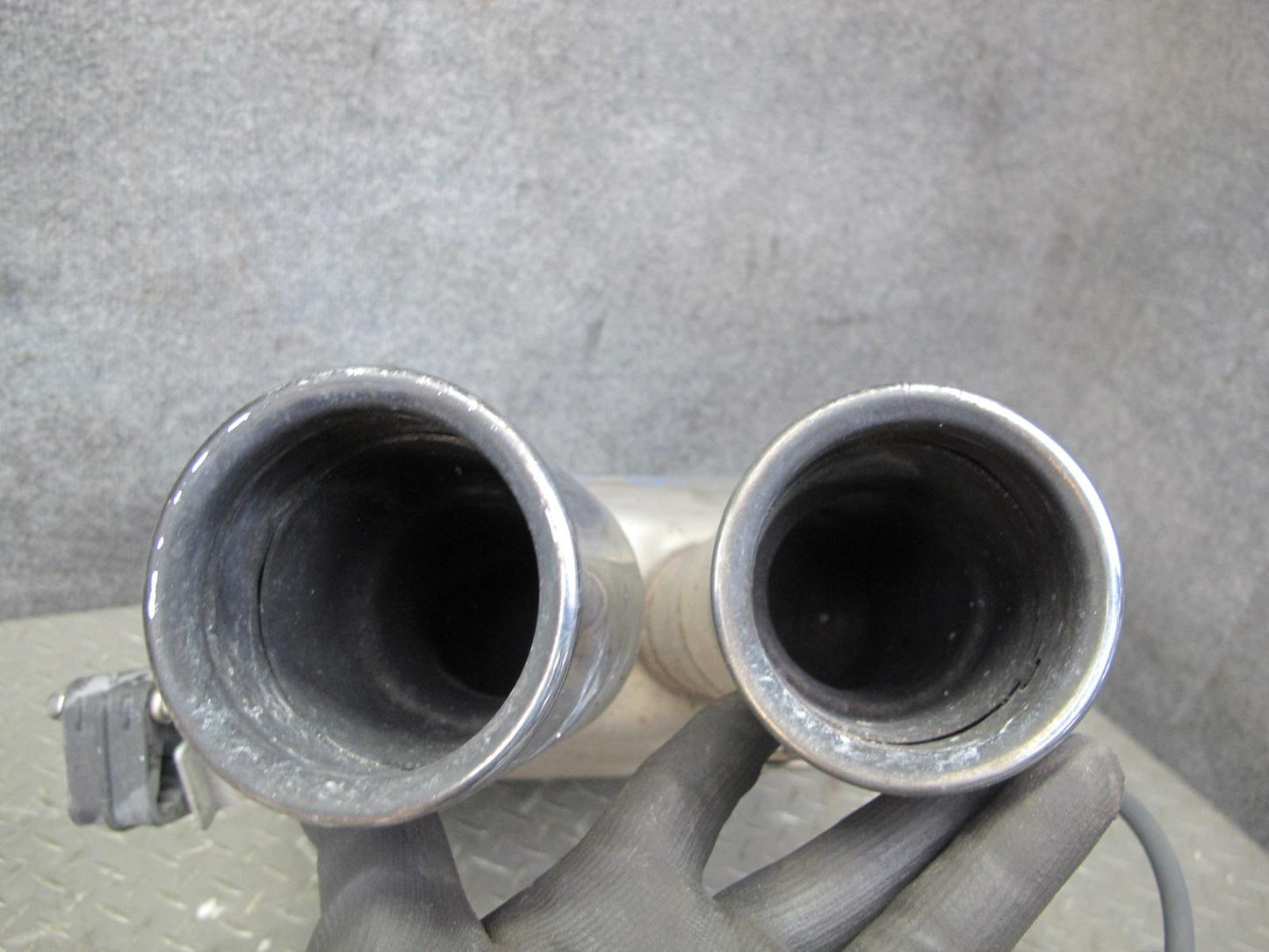 2012-2018 BMW F12 F13 M6 S63T Rear Left & Right Exhaust Muffler W/ Tips Set