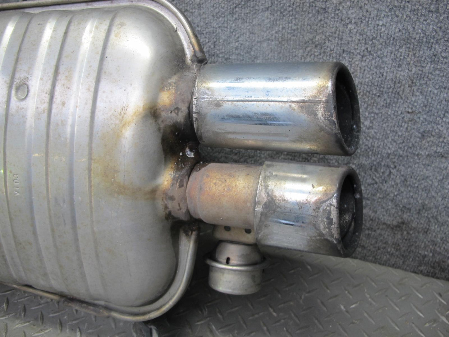 01-06 BMW E46 330ci Convertible Rear Exhaust Muffler 7502553 OEM