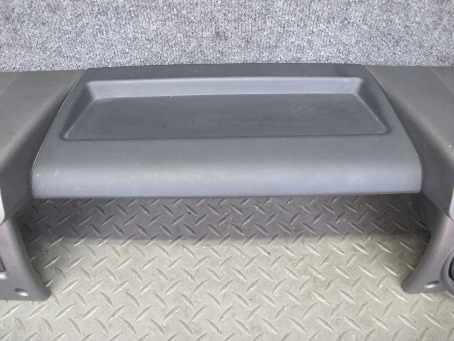 2003-2004 Hummer H2 Right Side Dash Upper Trim Panel W/ Air Vent Assembly