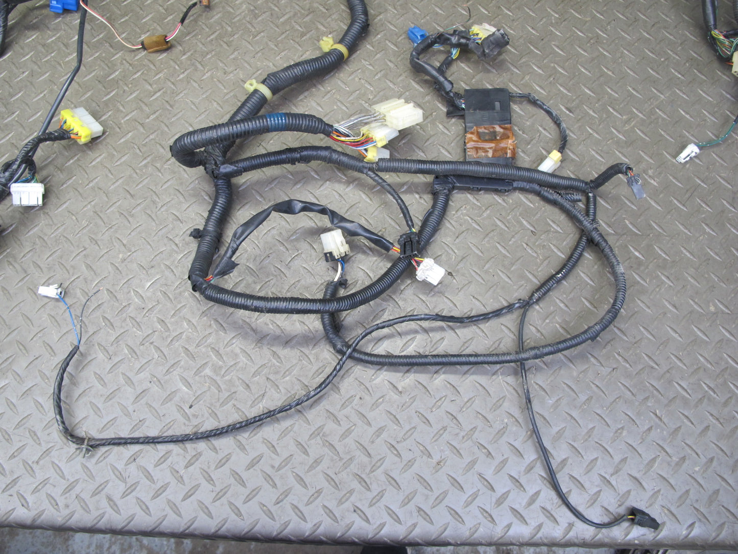 1991 Nissan Z32 300ZX 2+0 Coupe Turbo A/T Under Dash Wire Wiring Harness OEM