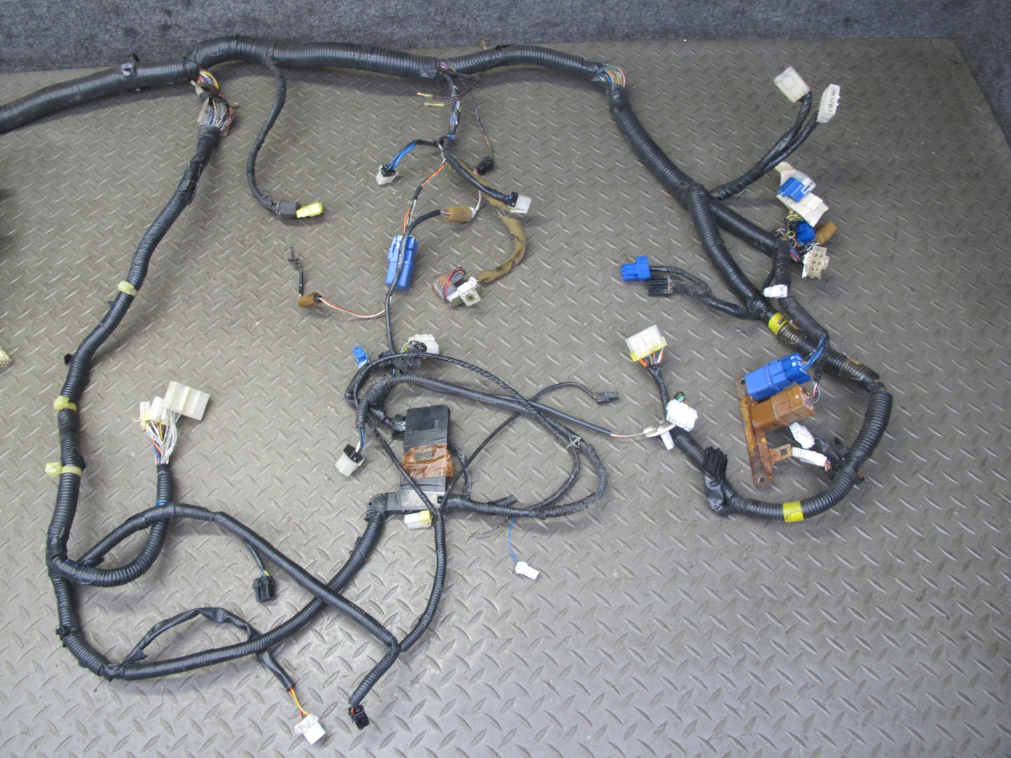 1991 Nissan Z32 300ZX 2+0 Coupe Turbo A/T Under Dash Wire Wiring Harness OEM