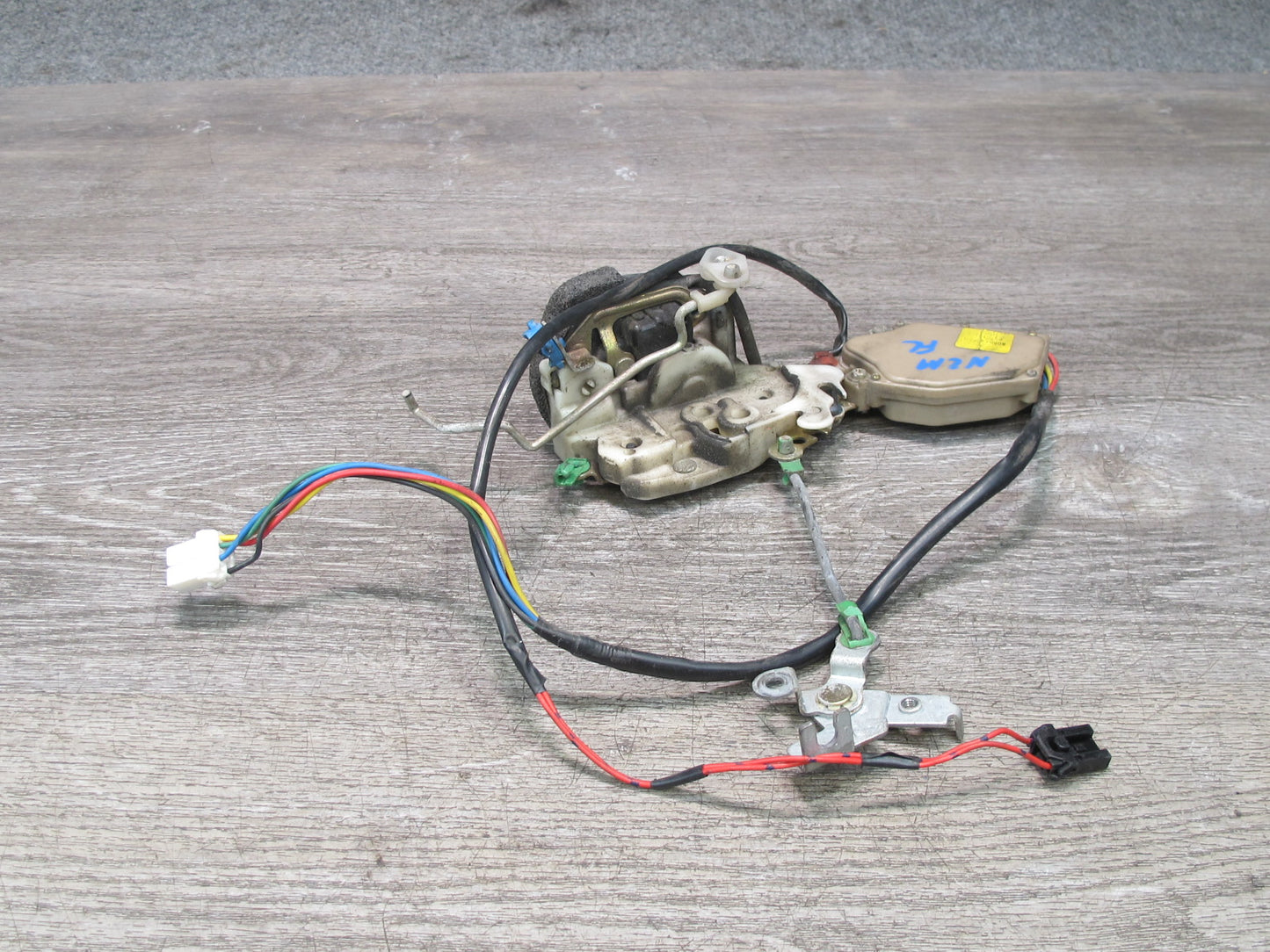 90-91 Nissan Z32 300ZX 2+0 Left Door Lock Latch Actuator 80581-30P00 OEM