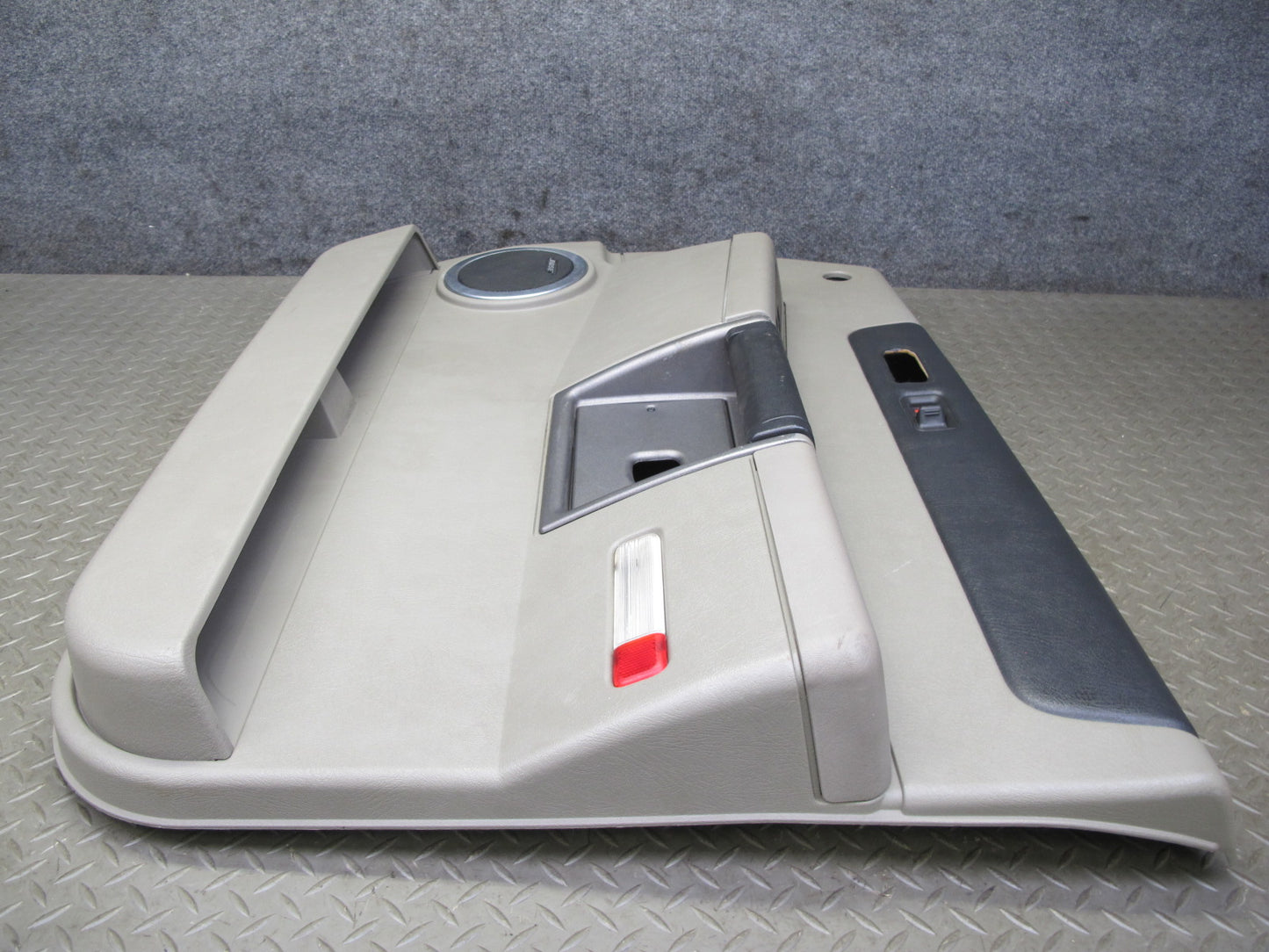 2003-2004 Hummer H2 Front Right Pass Side Door Interior Trim Cover Panel