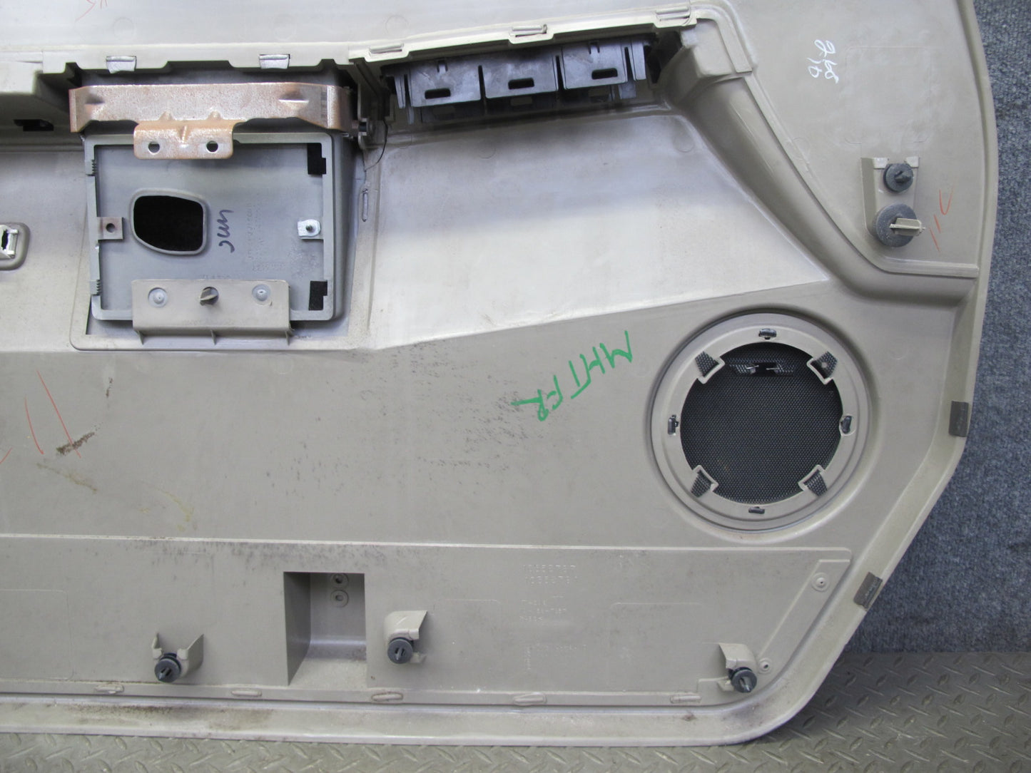 2003-2004 Hummer H2 Front Right Pass Side Door Interior Trim Cover Panel