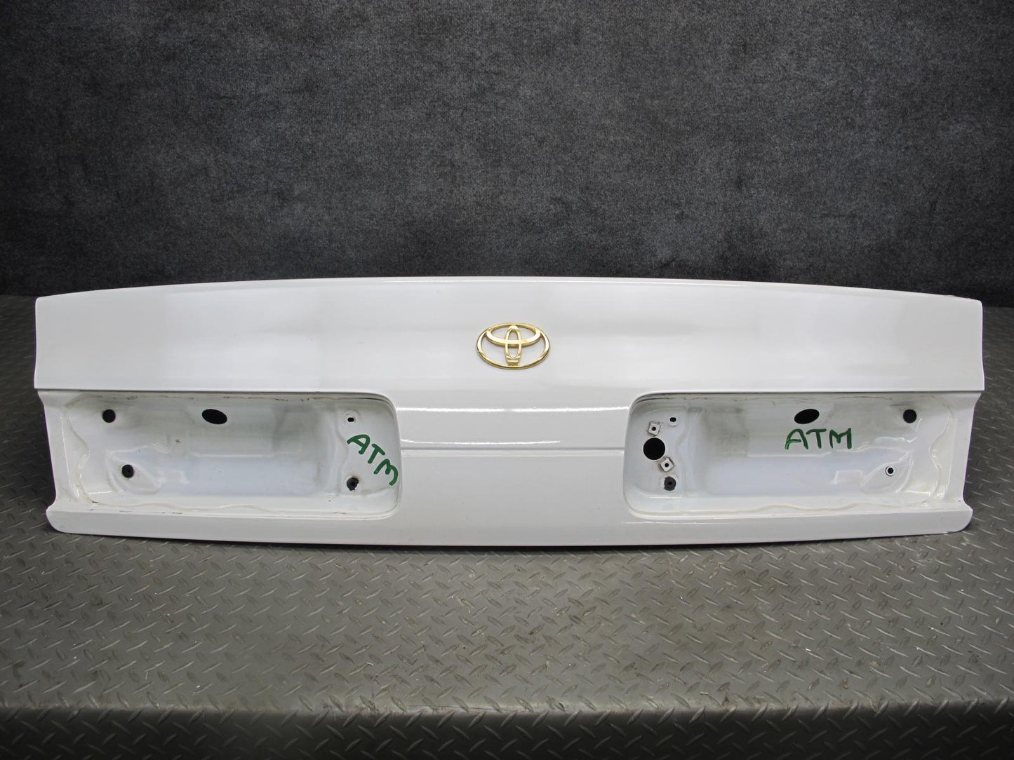 96-98 Toyota MARK2 JZX100 Tourer Rear Trunk Deck Lid Shell Panel Cover OEM