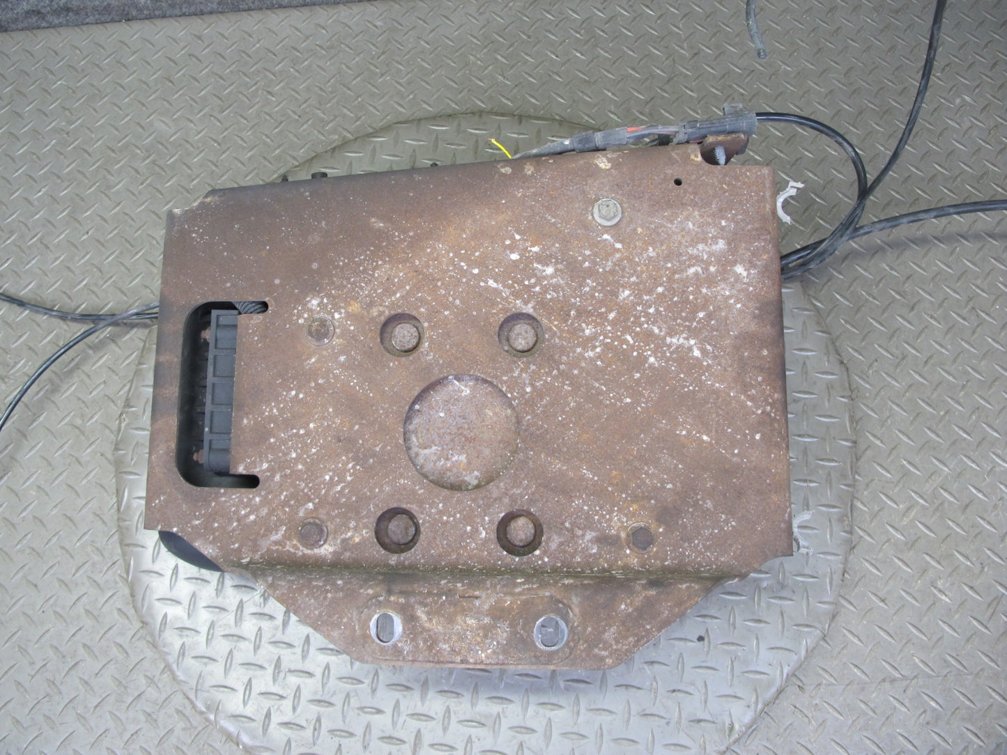 2003-2004 Hummer H2 Air Ride Suspension Compressor Pump Module 980421