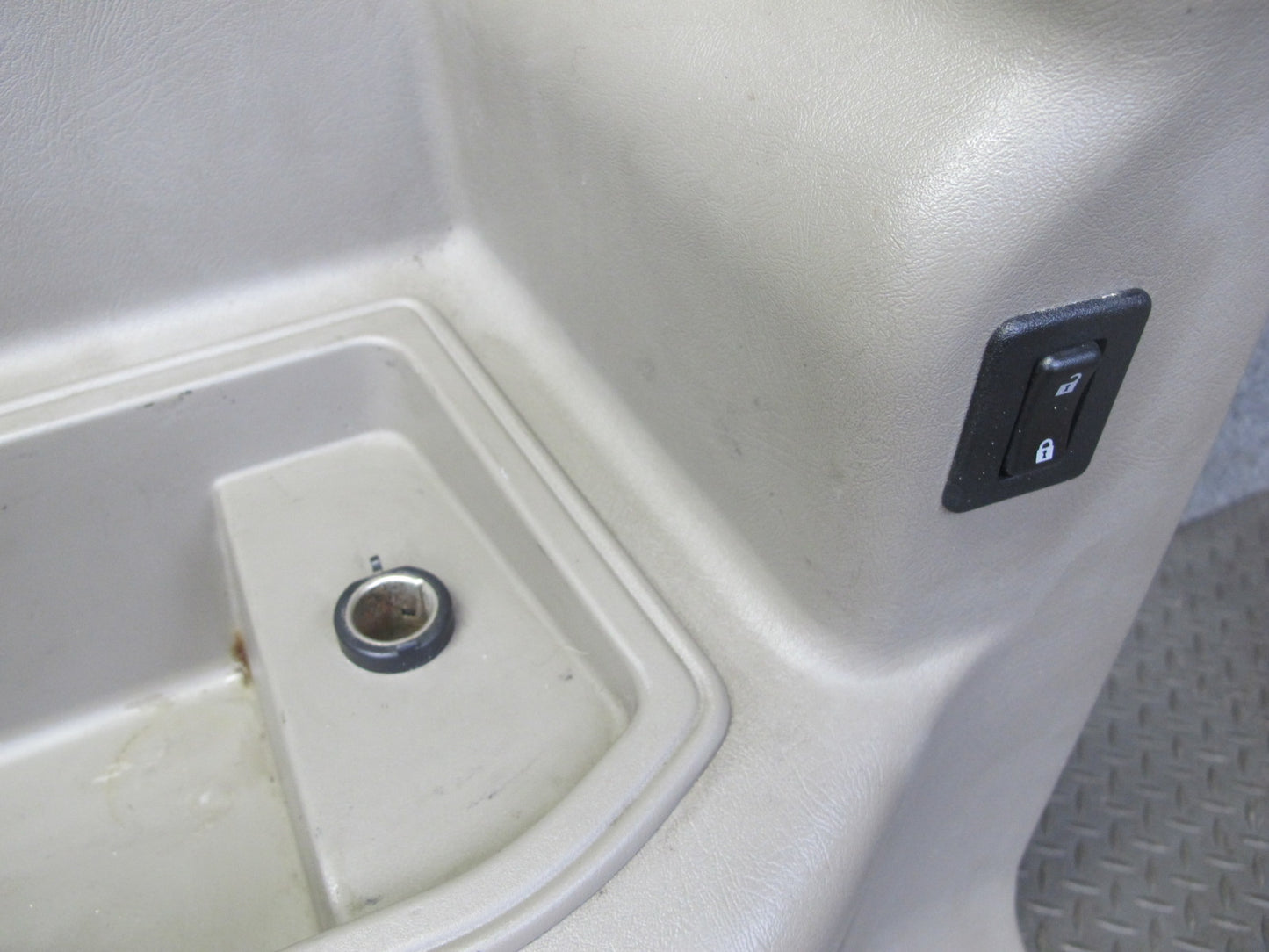 2003-2004 Hummer H2 Rear Right Pass Side Trunk Quarter Trim Cover Panel