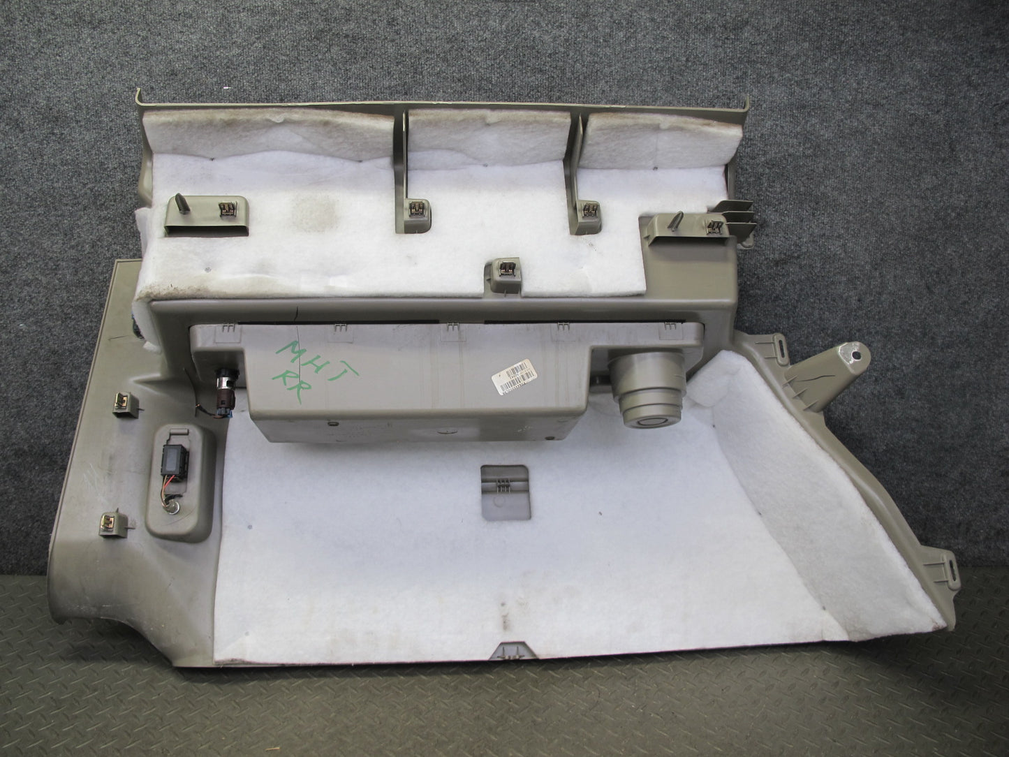 2003-2004 Hummer H2 Rear Right Pass Side Trunk Quarter Trim Cover Panel