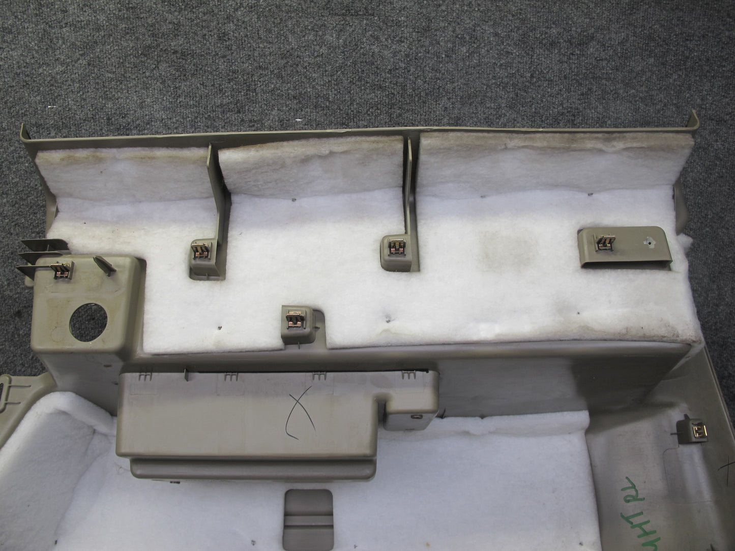 2003-2004 Hummer H2 Rear Left Driver Side Trunk Quarter Trim Cover Panel