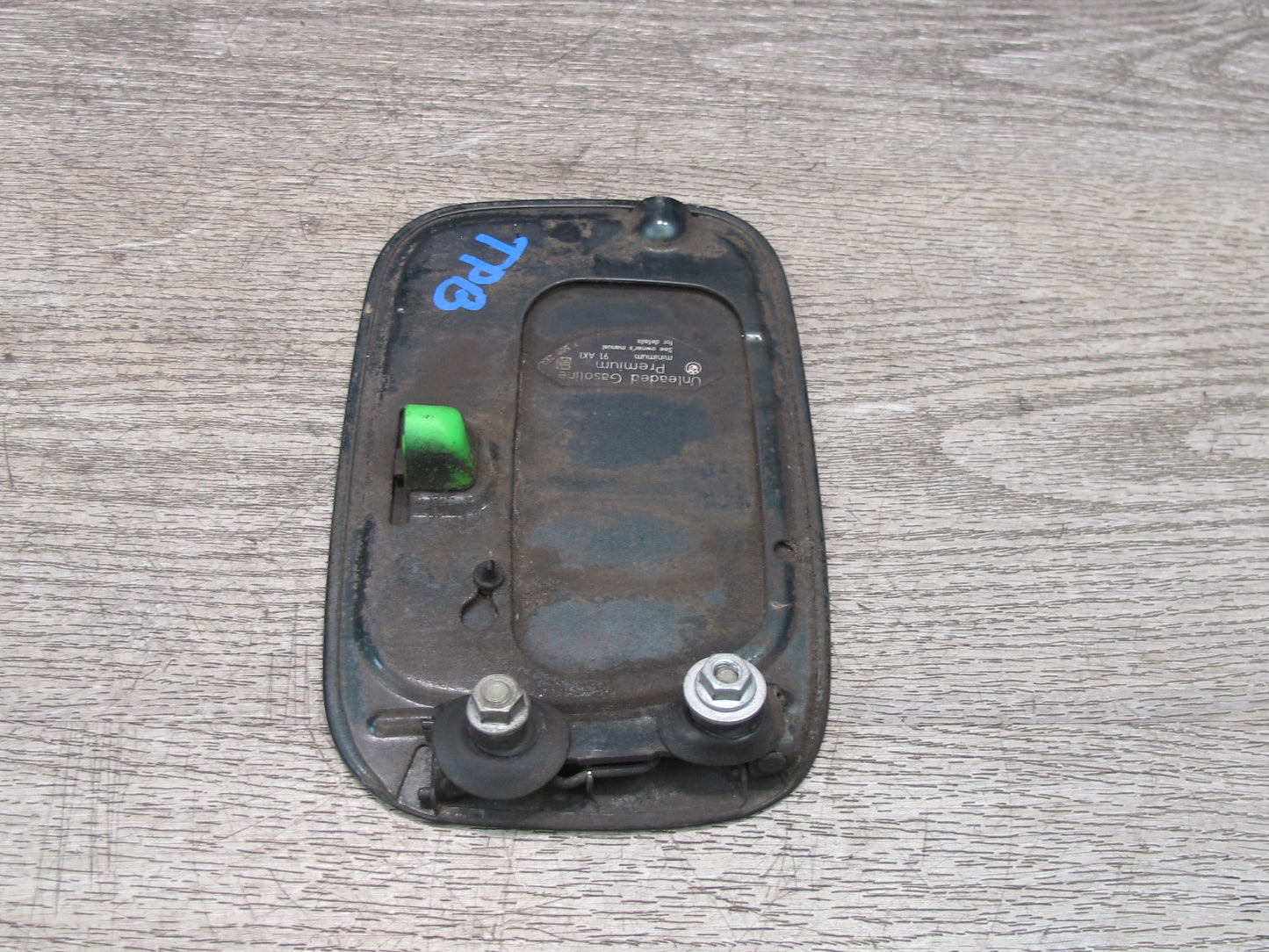 01-06 BMW E46 330ci Convertible Fuel Tank Filler Door Lid Cover Oxford Green OEM