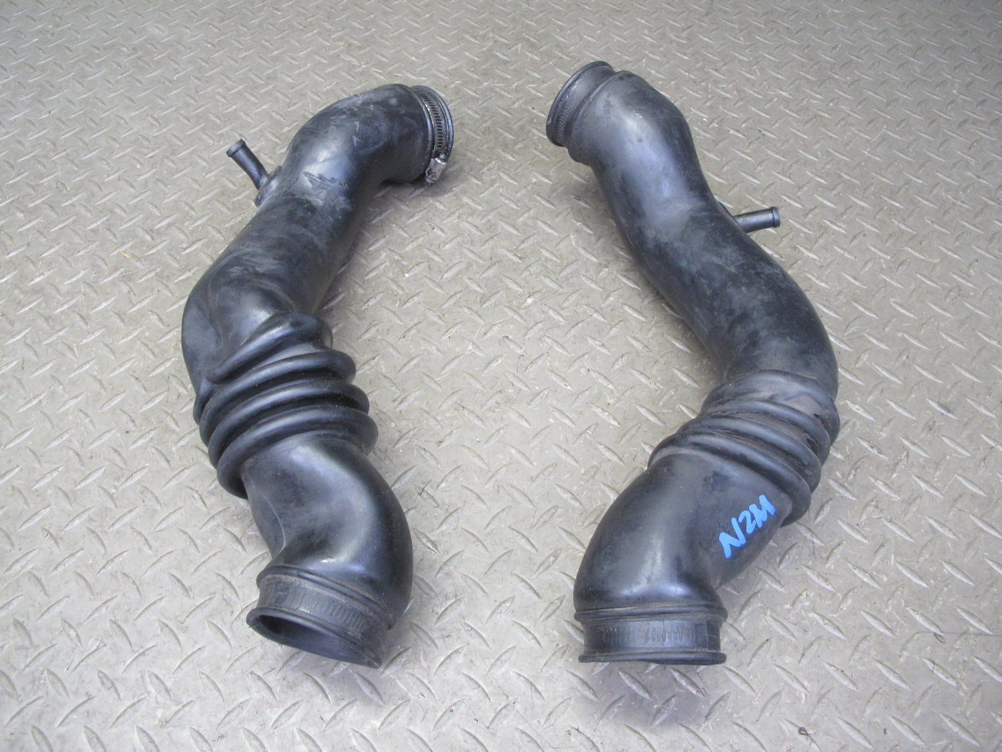 90-96 Nissan Z32 300ZX Turbo Set of 2 Left & Right Air Intake Duct Tube Pipe OEM