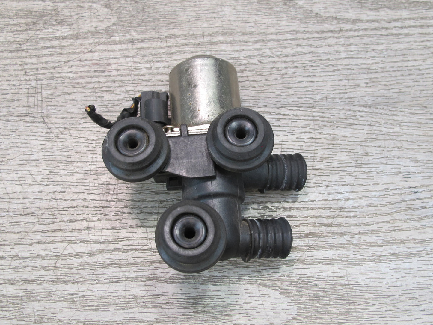 01-06 BMW E46 330CI Heater Control Coolant Water Valve Pump Febi