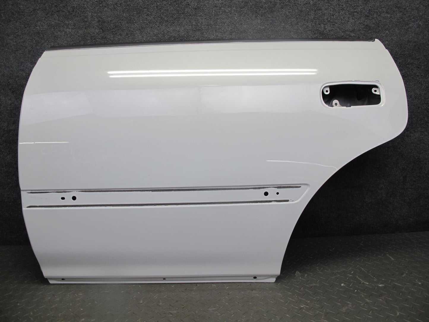 96-00 Toyota MARK2 JZX100 Tourer Rear Left Door Shell Panel White Pearl 37k OEM