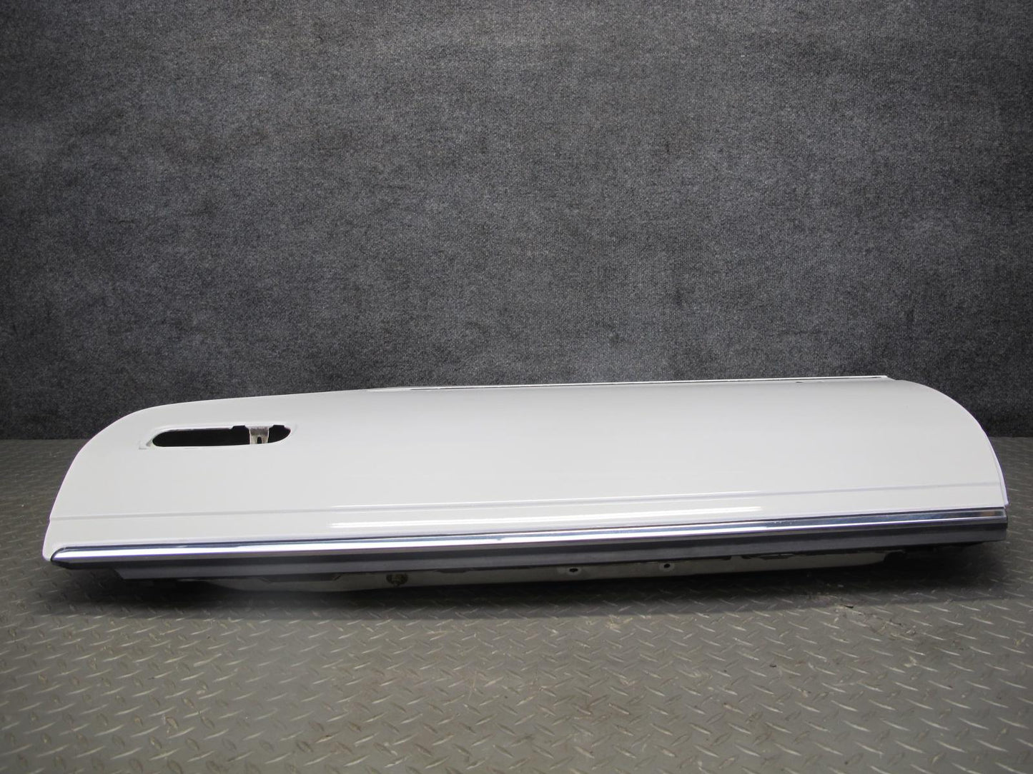 96-00 Toyota MARK2 JZX100 Tourer Rear Left Door Shell Panel White Pearl 37k OEM