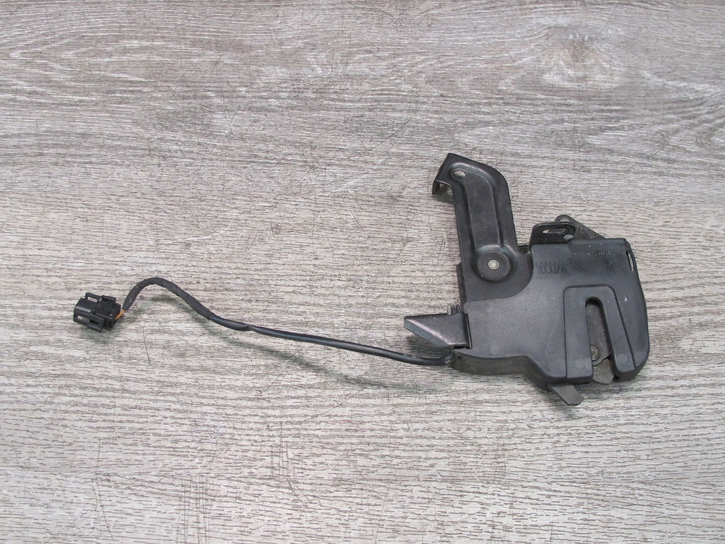 01-06 BMW E46 330CI Convertible Set of 2 Rear Folding TOP Roof Lock Latch OEM