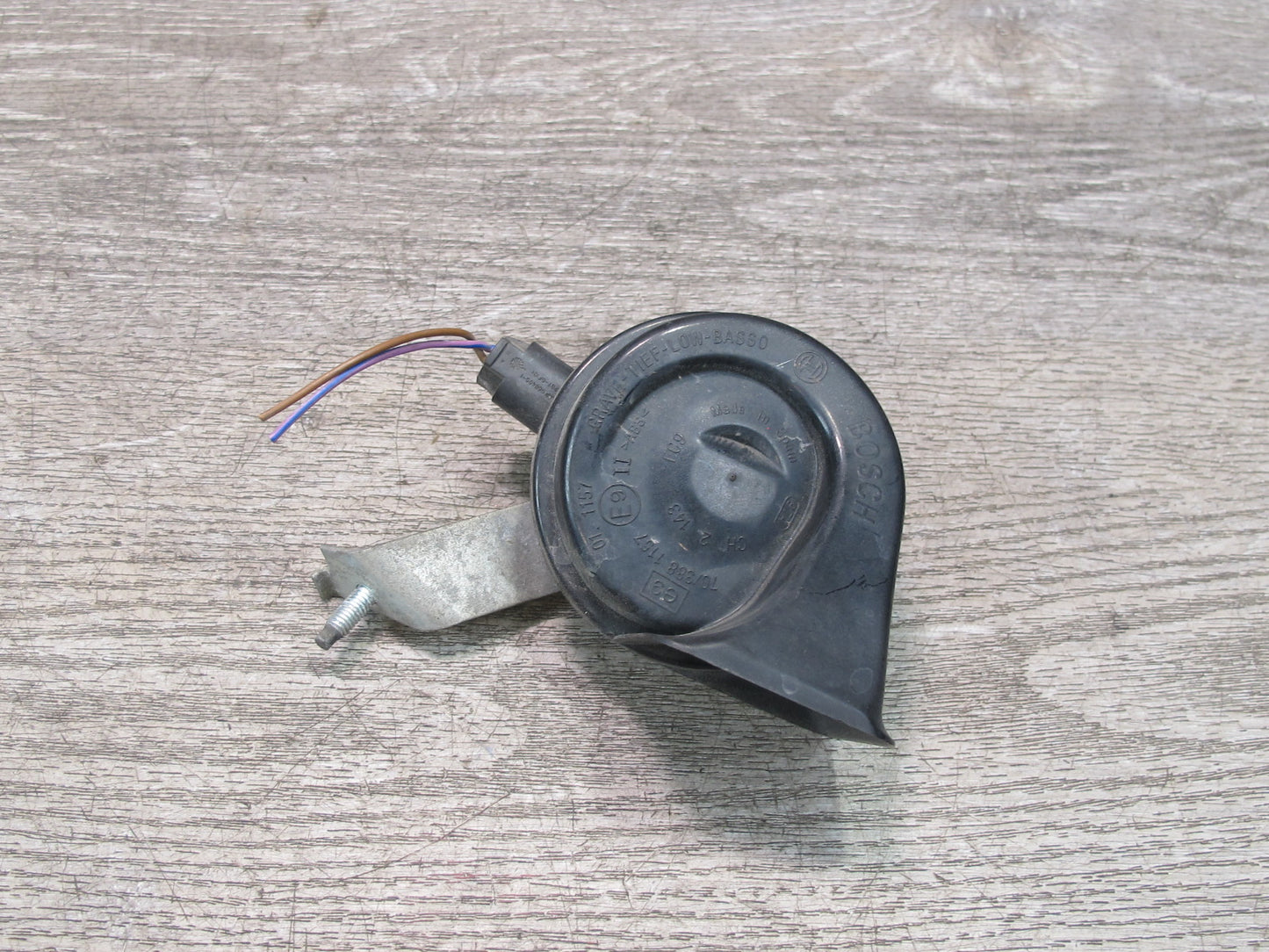 01-06 BMW E46 330CI Set of 2 High & Low Tone Note Pitch Horn Signal OEM