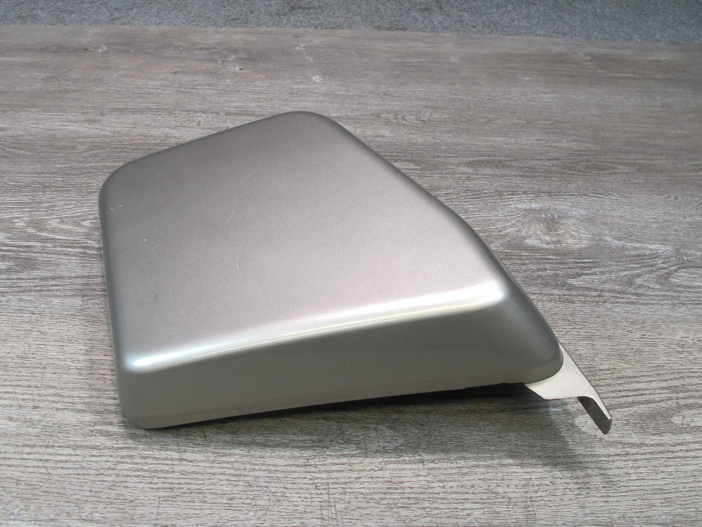 2003-2009 Hummer H2 Front Right Pass Side Cowl Vent Panel END Cap Cover